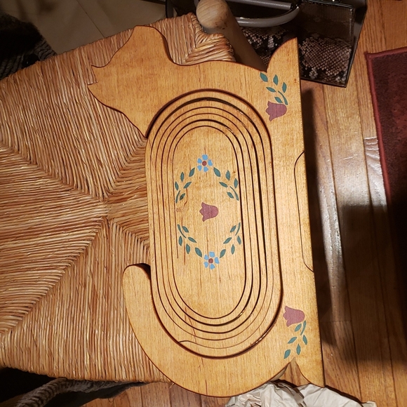 Wooden kittie calapsable fruit bowl euc - Picture 2 of 2